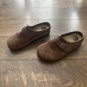 Bass Delyse Brown Suede Clogs Leather Comfort Slip On Buckle Womens Size 8